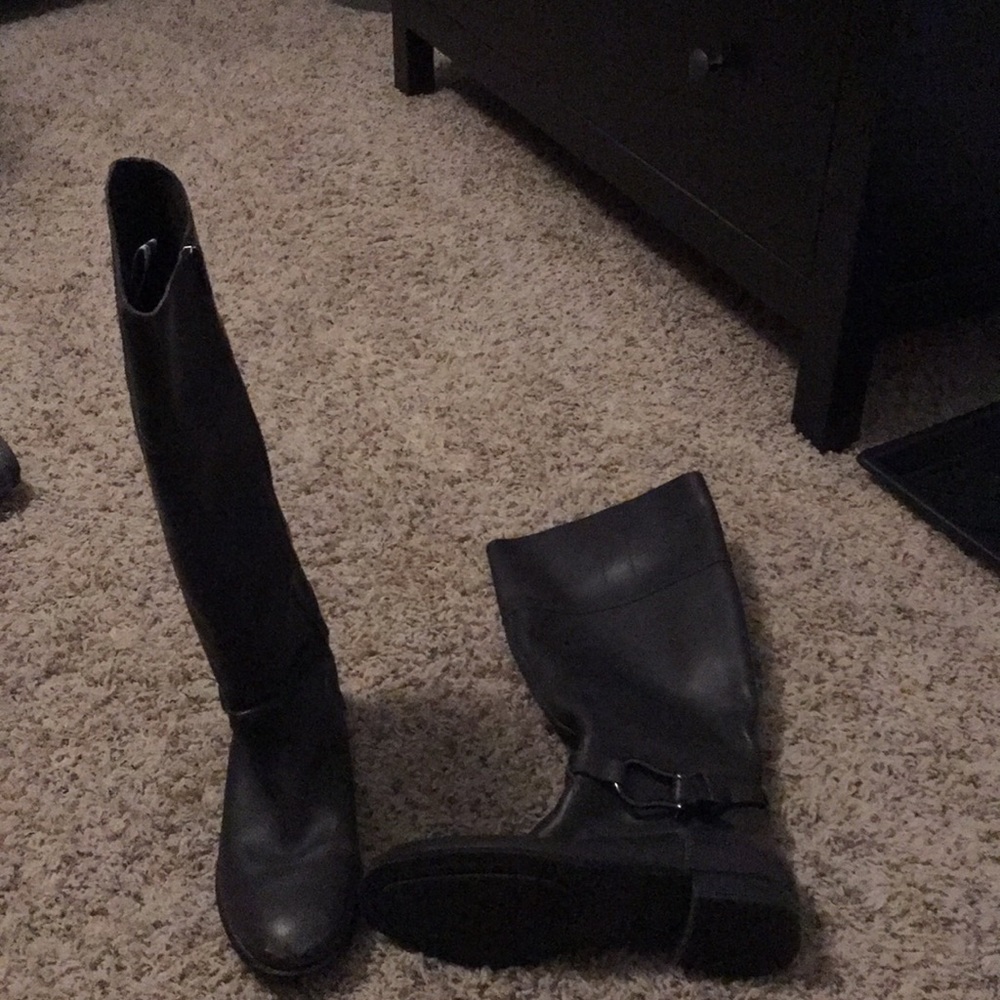 Tall grey sperry leather riding boots